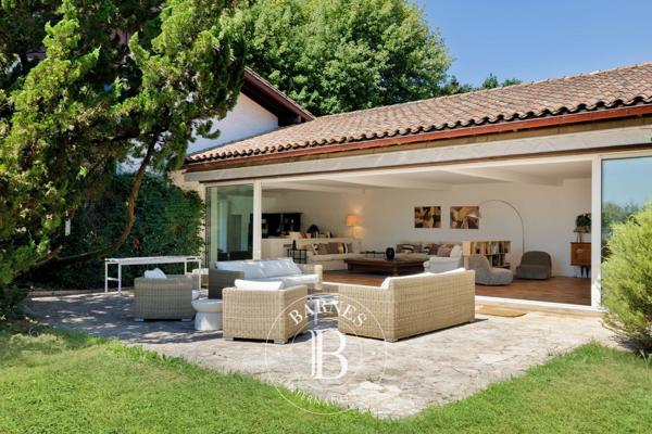 Saint-Martin-de-Seignanx, Maison 6 Chambres -  703 m² à vendre