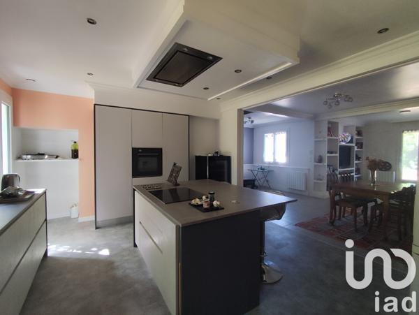 Maison à vendre 5 pièces 100 m² Saint-Sulpice-et-Cameyrac