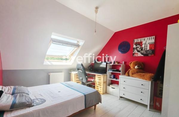 Maison
         6 pièces
        - 108 m² Exclusivité 388 000 € *