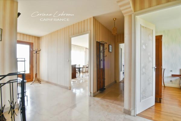 Maison à vendre avec beau potentiel à SORNAY (71)