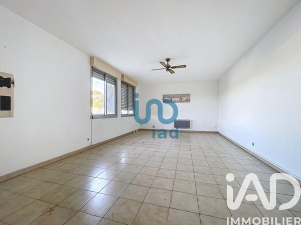 Murs commerciaux  à vendre 1 600 m² Pouzolles