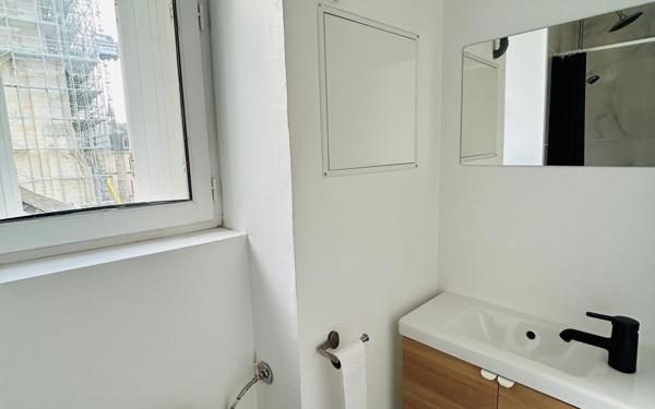 Immeuble à vendre    6 pièces •  Châtellerault