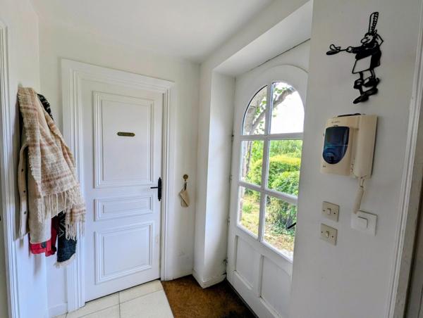 Maison en pierre de caractère à 250 mètres des bords de Rance, à quelques minutes de Saint-Malo.
