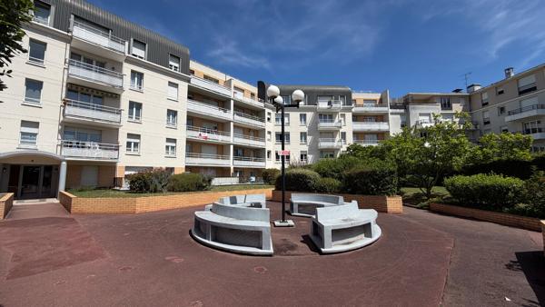 Appartement 2 pièces à louer à Évry Courcouronnes - Récent et lumineux