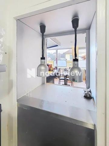 Au coeur de MORESTEL - Murs de restaurant 183 m² – Libres – Cuisine équipée + terrasse