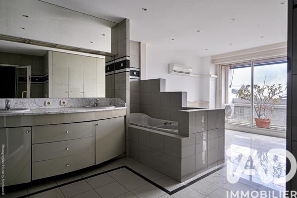 Appartement à vendre 5 pièces 204 m² Marseille 8