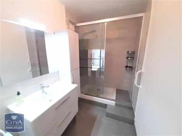 Appartement à louer 3 pièces 65.61m²