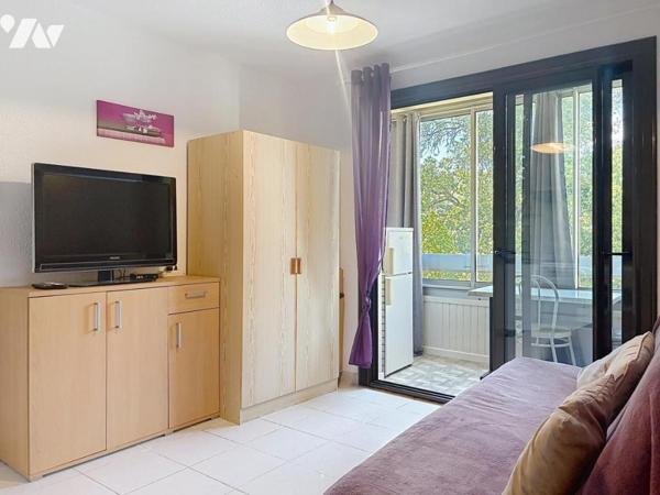 STUDIO AU DERNIER ETAGE  DU BATIMENT I LE ROMARIN DE LA RESIDENCE 