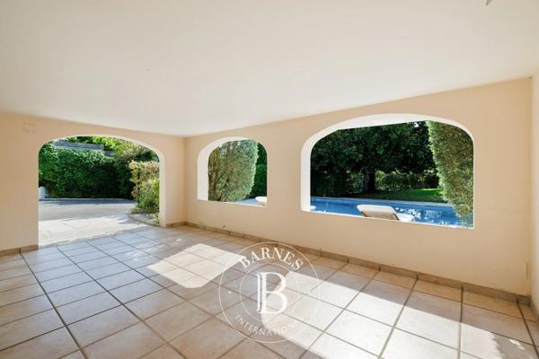 Anglet, Maison 5 Chambres -  240 m² à vendre