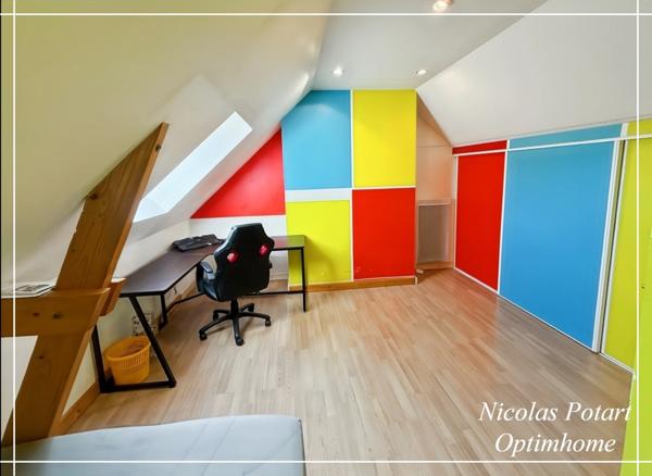 Maison d’histoire et de projets, longère rénovée, dépendances et jardin au calme – À 8 min d’Estrées-Saint-Denis