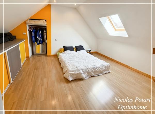 Maison d’histoire et de projets, longère rénovée, dépendances et jardin au calme – À 8 min d’Estrées-Saint-Denis