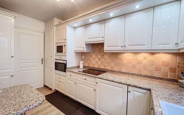 Appartement à vendre    4 pièces • 89,43 m2 Saint-Raphaël