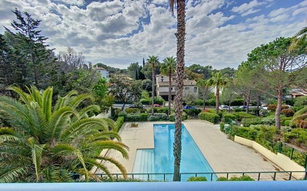 Appartement à vendre    4 pièces • 89,43 m2 Saint-Raphaël