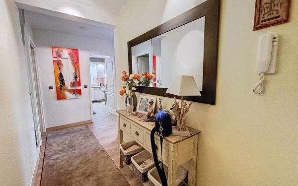 Appartement à vendre    4 pièces • 89,43 m2 Saint-Raphaël