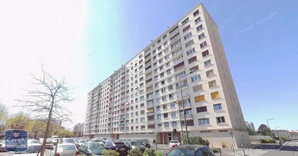 Appartement à louer 4 pièces 67.43m² Orléans (45000)