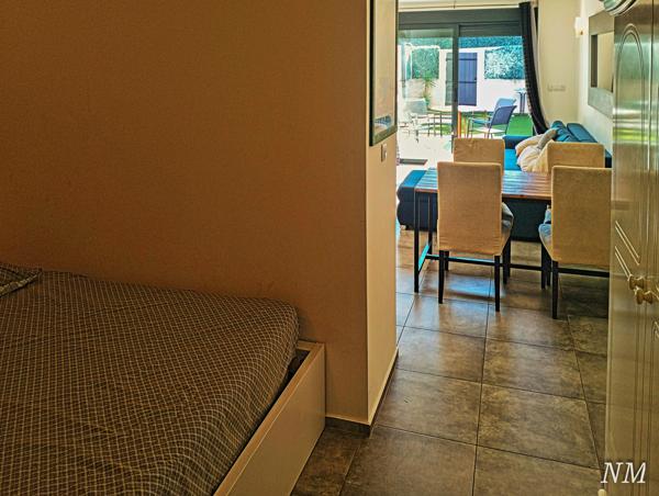 Roquebrune-sur-Argens (83380) Rare aux Issambres , bel appartement en rez-de-jardin de 45 m² plus un extérieur clôt de murs de 40 m²