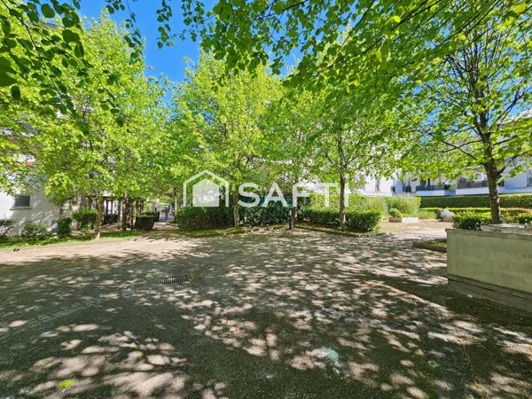Appartement 3 pièces dans une résidence de standing avec jardin.