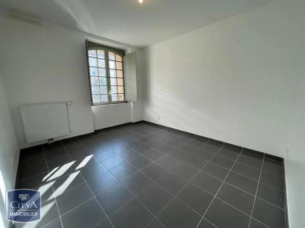 Appartement à louer 3 pièces 72.87m² Toulon (83000)