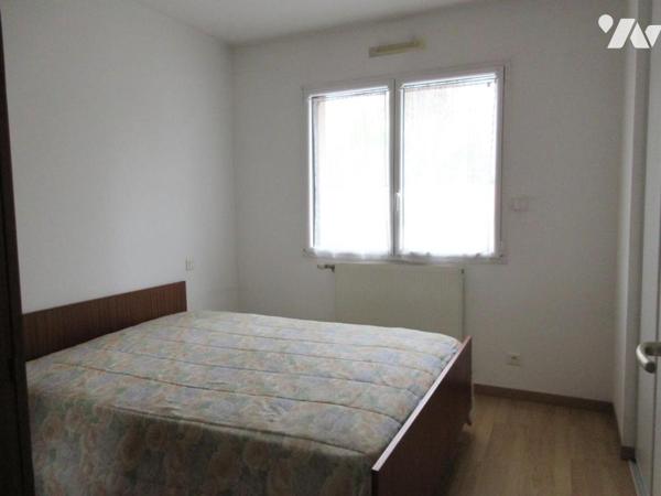 PLAIN-PIED 2 CHAMBRES + GARAGE