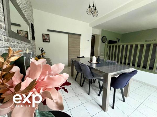 Maison familiale 5 pièces 130 m² hab (138 m² utiles) MAGNY-LE-HONGRE