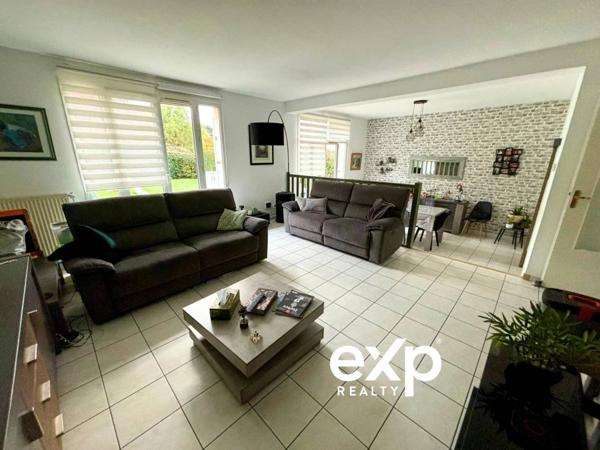 Maison familiale 5 pièces 130 m² hab (138 m² utiles) MAGNY-LE-HONGRE
