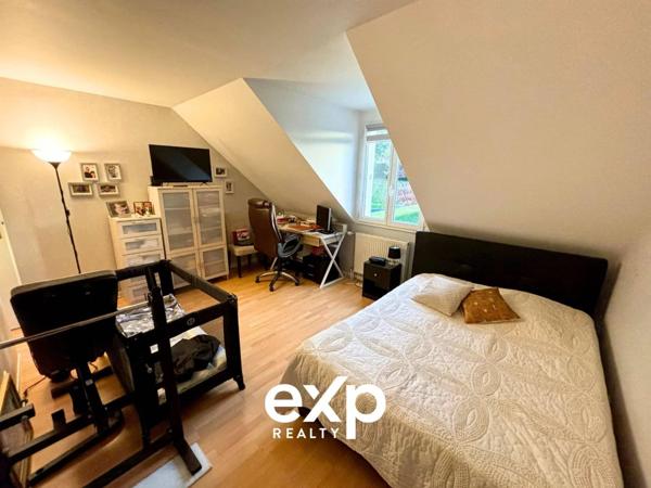 Maison familiale 5 pièces 130 m² hab (138 m² utiles) MAGNY-LE-HONGRE