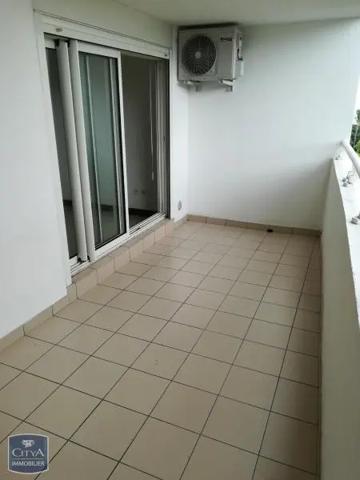 Appartement à louer 3 pièces 53.02m² Saint-Denis (97400)