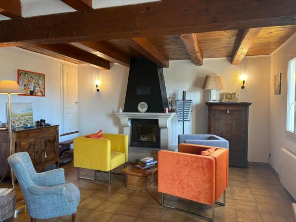 MAISON DE VILLE AVEC GITE INDEPENDANT