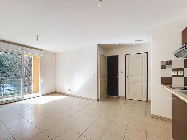 T2 AU CALME BALCON PARKING