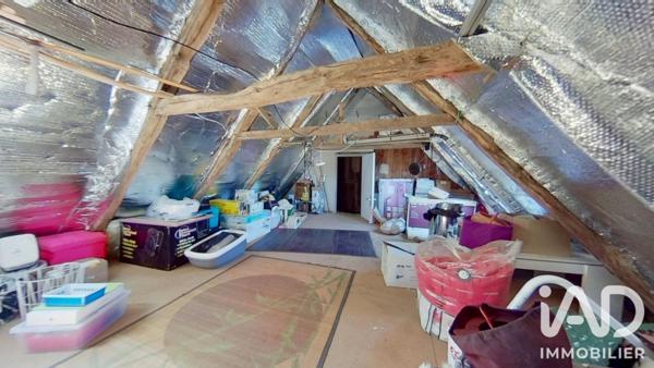 Immeuble à vendre 125 m² Ally