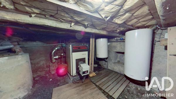 Immeuble à vendre 125 m² Ally