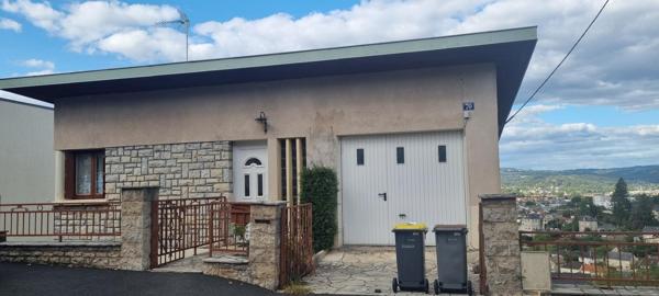 Maison T6, garage, caves, avec vue dégagée