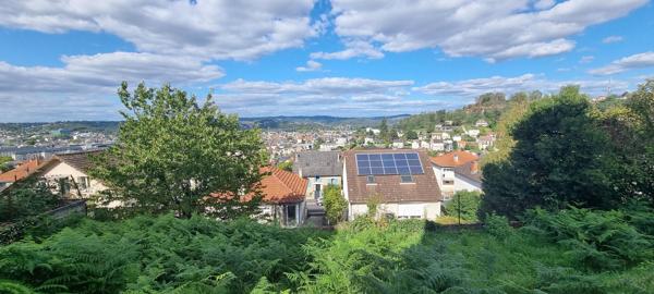 Maison T6, garage, caves, avec vue dégagée