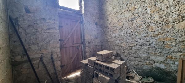 Maison T6, garage, caves, avec vue dégagée