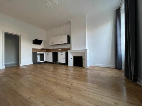 Appartement à louer    3 pièces • 53,51 m2 Saintes