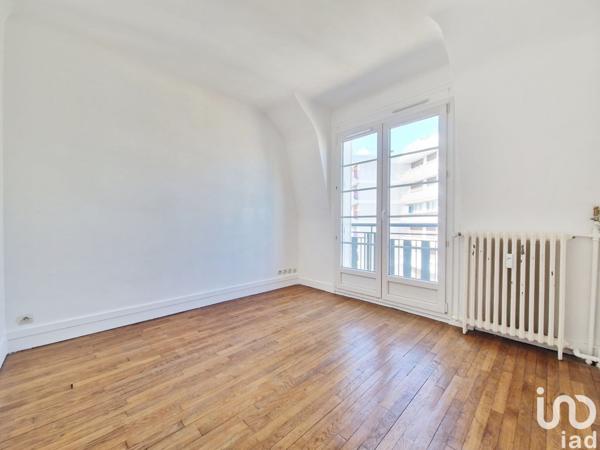 Appartement 3 pièces de 49 m² à Paris (75020)
