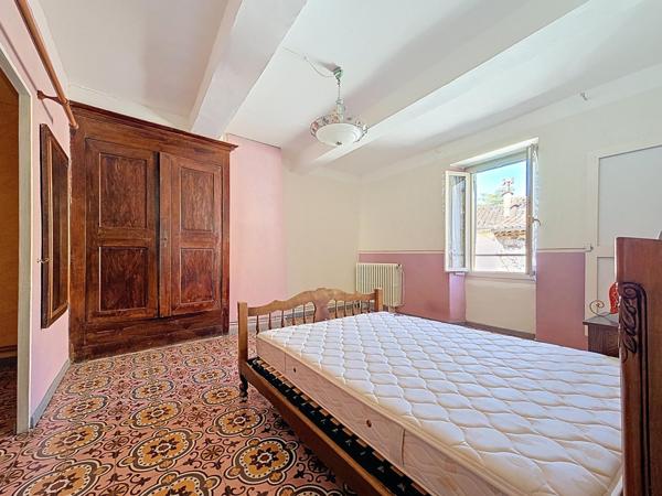 Maison de village avec cour, garage et grenier aménageable – Lunas (34650)