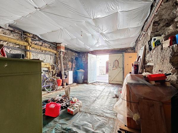 Maison de village avec cour, garage et grenier aménageable – Lunas (34650)