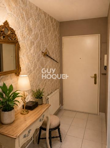 EXCLUSIVITÉ – T2 D’EXCEPTION AVEC TERRASSE DE 46 M² EN PLEIN CENTRE DE SAINT-GENIS-LAVAL