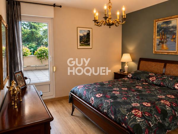 EXCLUSIVITÉ – T2 D’EXCEPTION AVEC TERRASSE DE 46 M² EN PLEIN CENTRE DE SAINT-GENIS-LAVAL