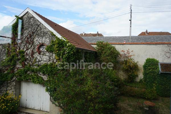Maison de caractère, rare, 14 pièces proche de EPERNAY (51)