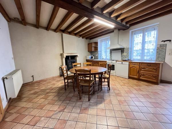 Maison à CHAUFOUR-NOTRE-DAME, 72550 - 4 pièces 110m²