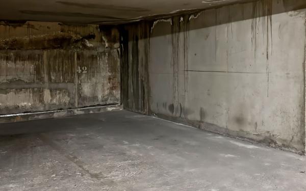 Stationnement à louer    12,10 m2 Paris 20