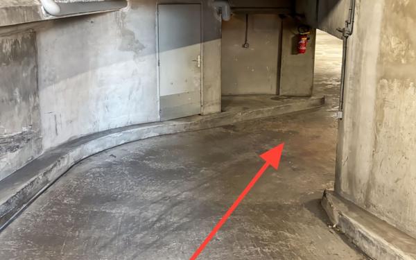 Stationnement à louer    12,10 m2 Paris 20