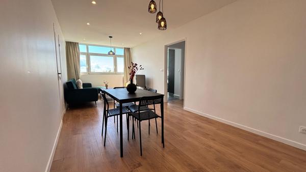 Chambre à louer - Colocation meublée Evry-Courcouronnes