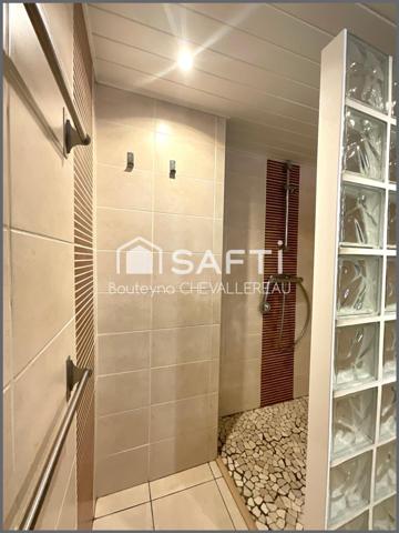 Maison de village avec garage attenant