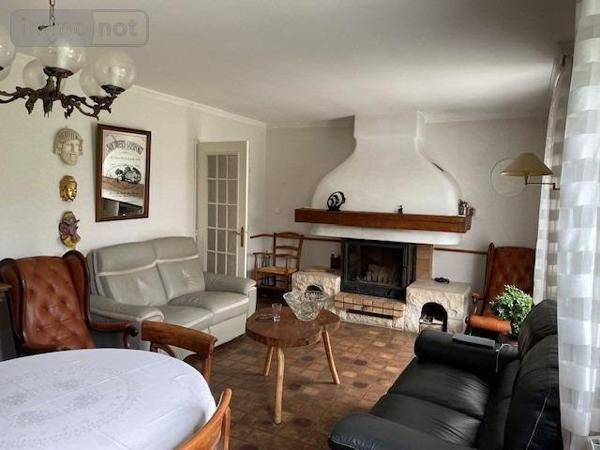 Maison de ville à vendre à Neuville-aux-Bois dans le Loiret (45170), ref : MIC