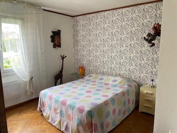 Maison de ville à vendre à Neuville-aux-Bois dans le Loiret (45170), ref : MIC