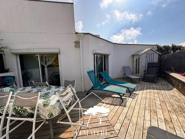 T2 pied dans le sable