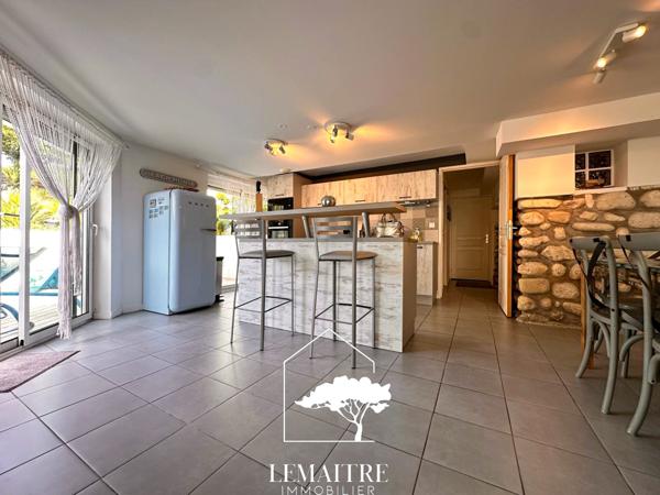 T2 pied dans le sable